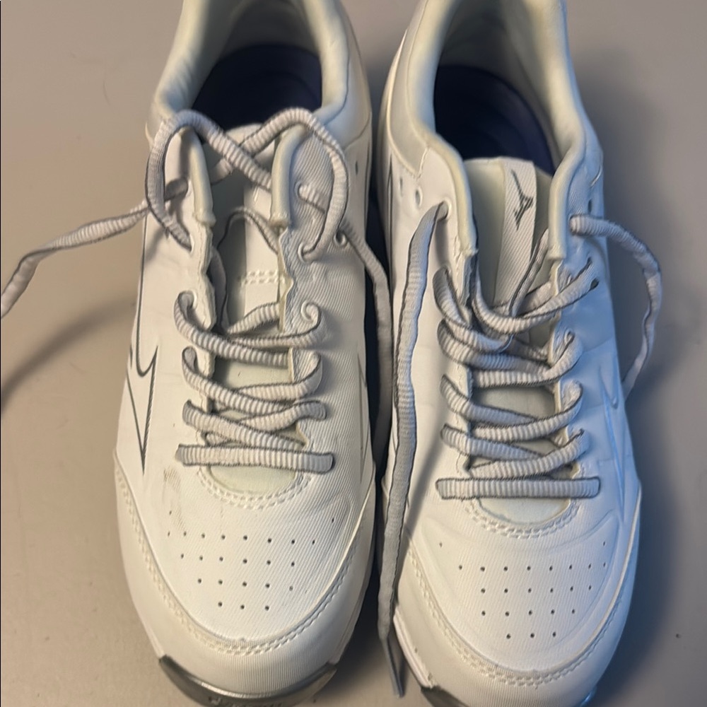 Mizuno White Metal Softball Cleats New